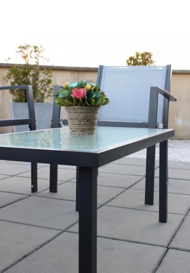 Sodo Baldų Komplektas – Sofa, 2 Kėdės ir Stalas I TARMAR