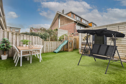 Sodo sūpynės su tekstileno sėdyne ir stogeliu I SUIGI